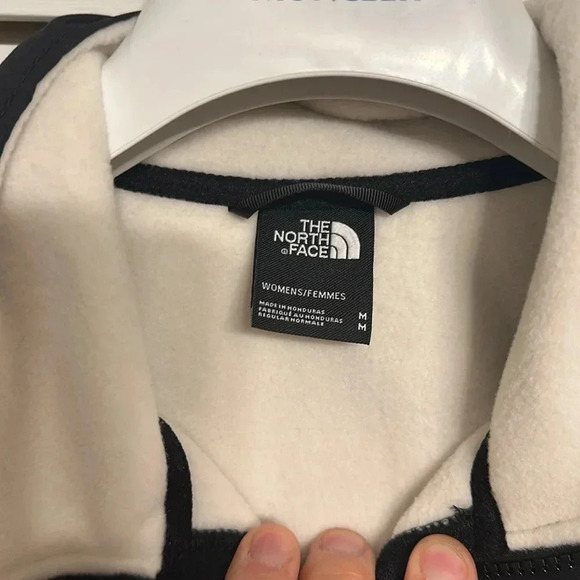 NWT The north face WMN Candescent Quarter Zip Sweatshirt white/black MED - Picture 8 of 9